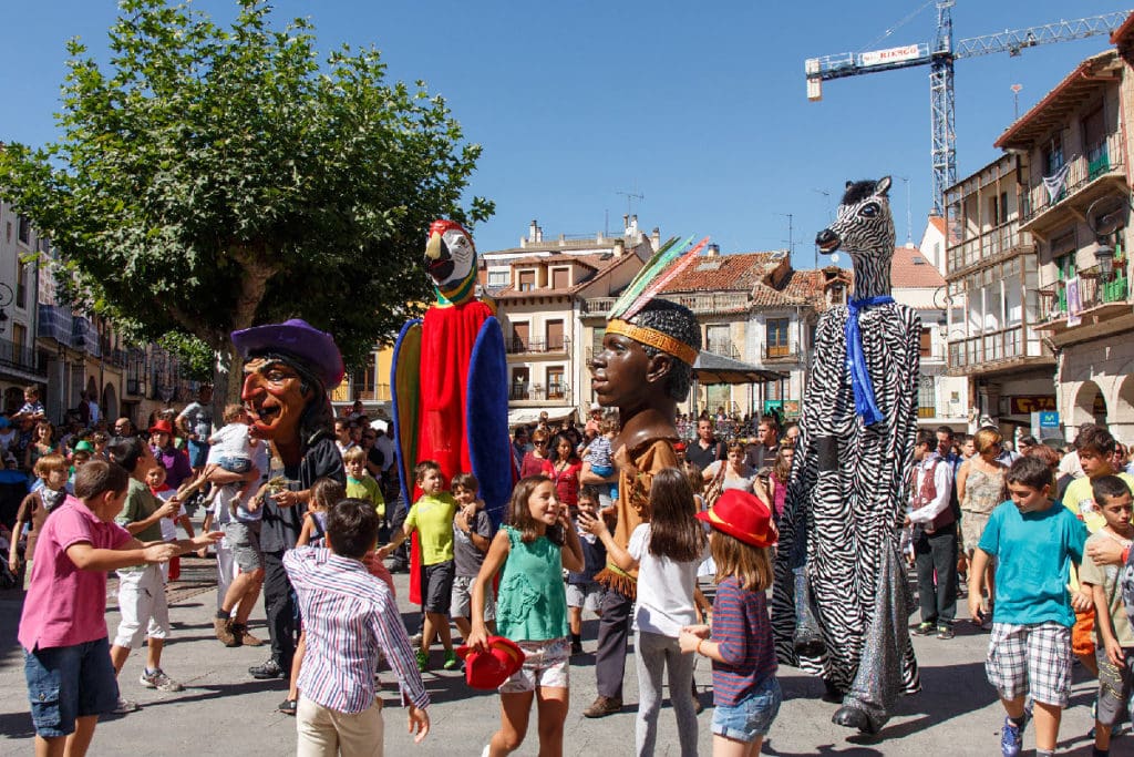 Gigantes y Cabezudos