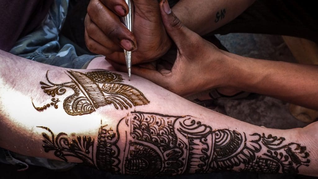 Taller de Henna y Trenzas