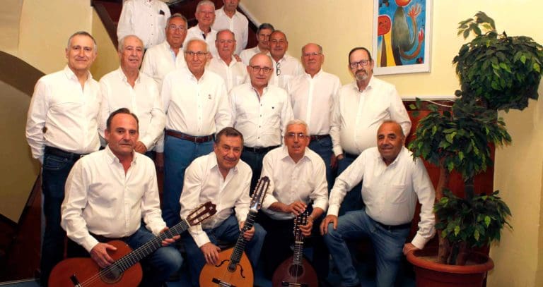 La Tertulia y Los Trovatunos con Asadema
