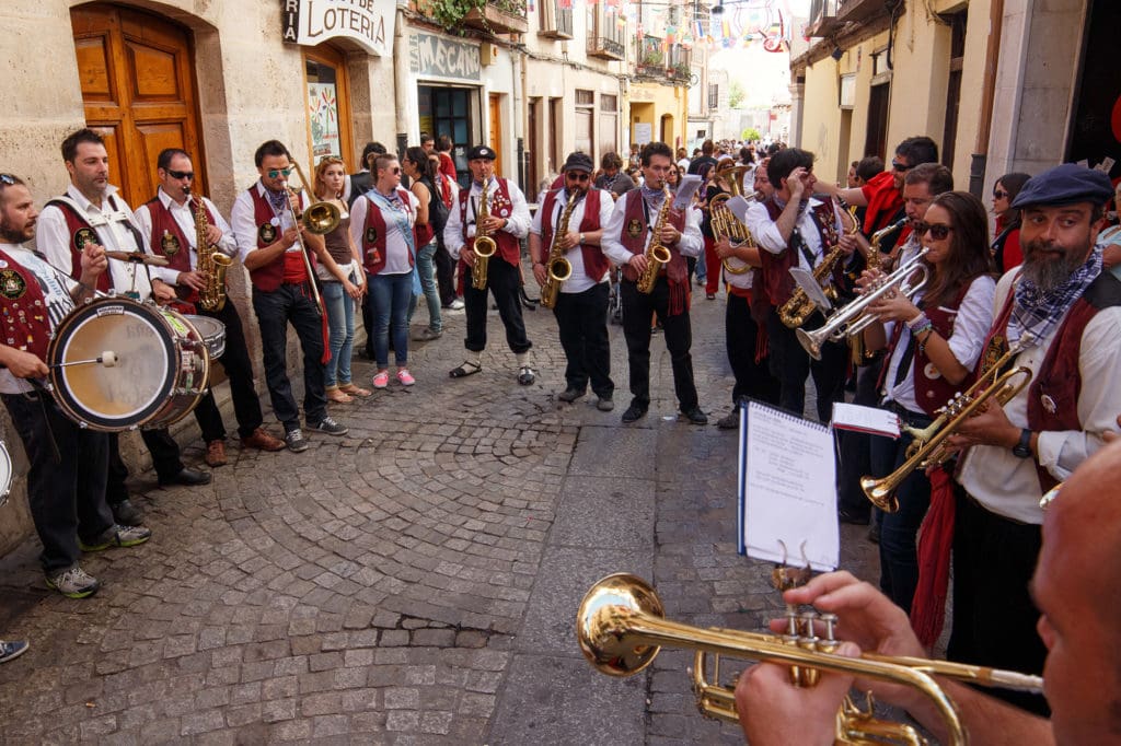 Pasacalles Charanga Peña La Amistad – Martes