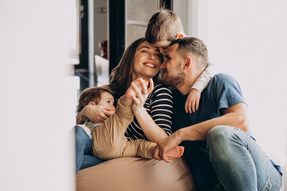 Creciendo Juntos: Gestión Emocional para Familias