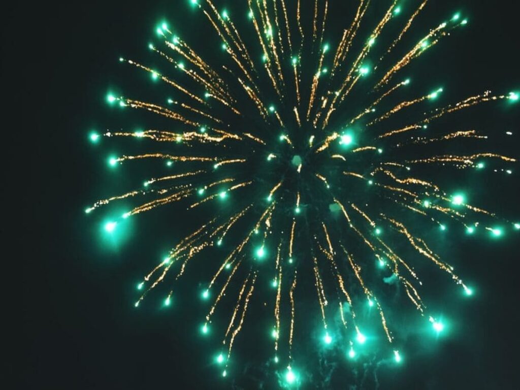 Fuegos Artificiales Pirotecnia Vulcano – Sábado 19